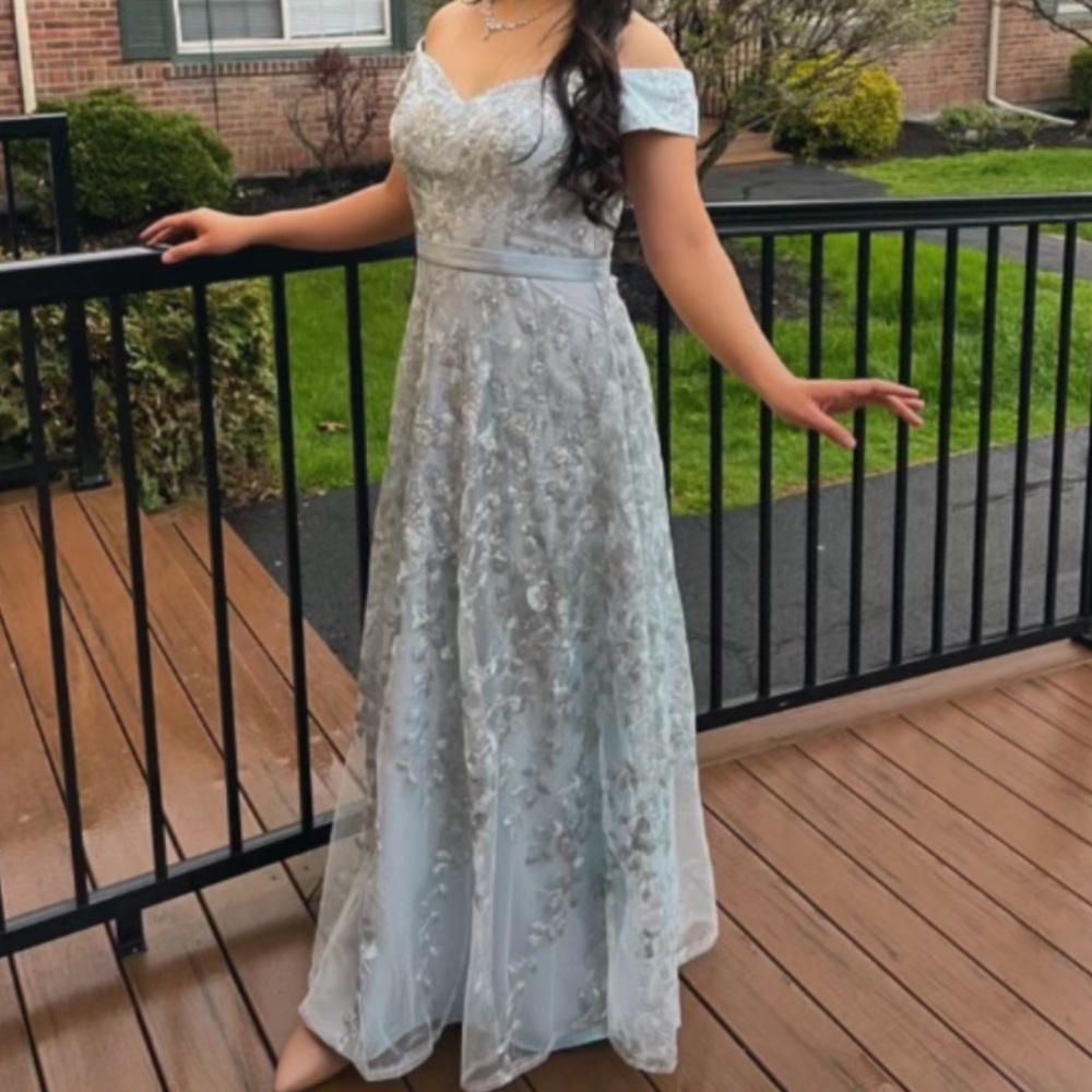 David’s Bridal Oleg Cassini Dress ALTERED - Picture 3 of 4